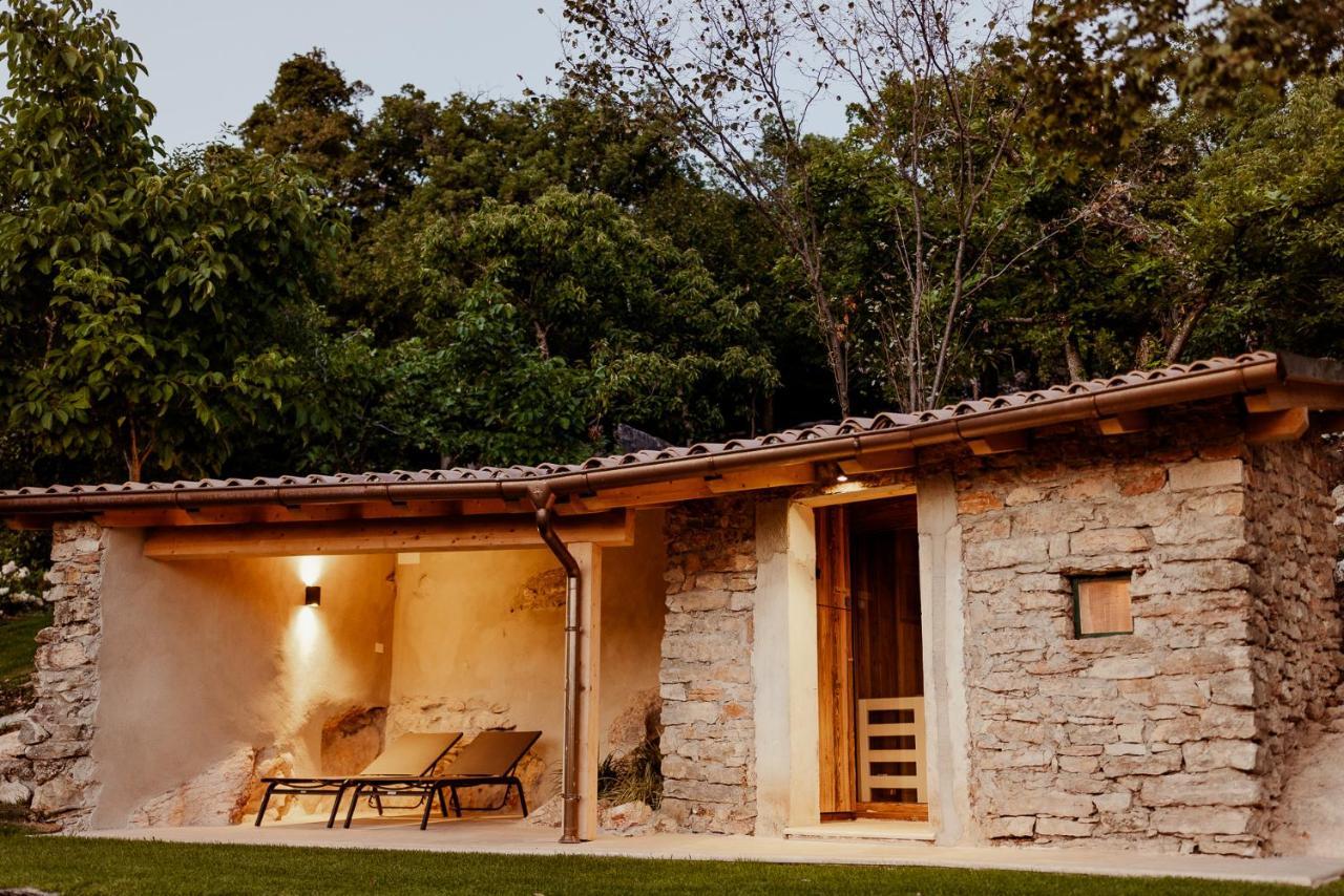 Favai Hills Your Secret Hideaway 브렌조네 술 가르다 외부 사진